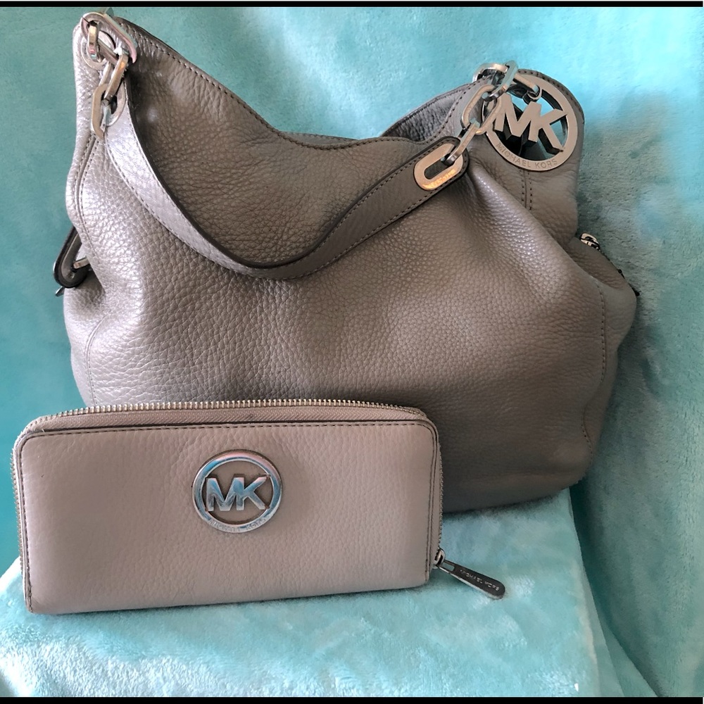 Michael Kors gray pebble leather Hobo,  checkbook wallet w/Silver hardware